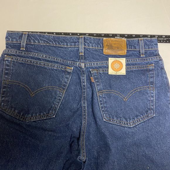 Vintage 90's Levi's 540 Blue Denim Jeans Relaxed Fit Leather Tab Men 38x29 USA - Picture 12 of 16